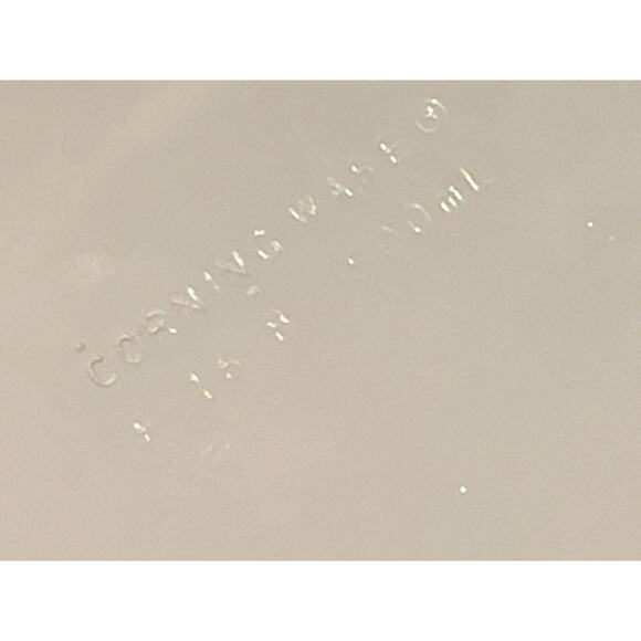 Vintage Corning French White Bakeware- Pair of Small 500ml Round Baking Dishes - Picture 5 of 6